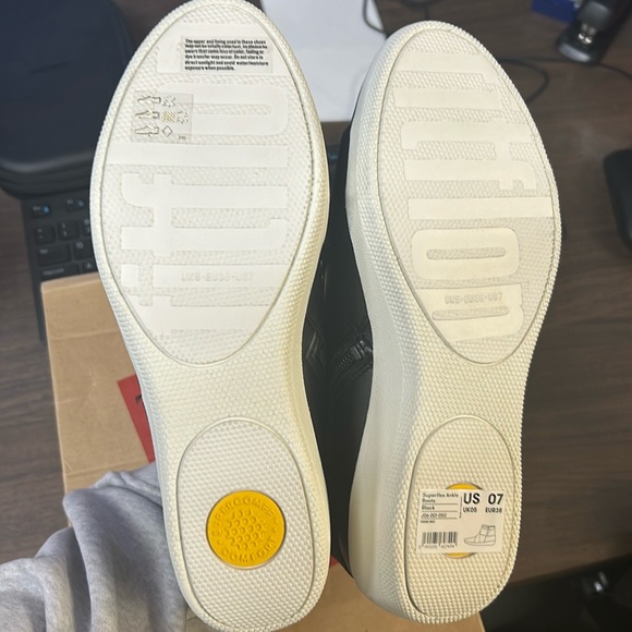 Fitflop Womens 'Superflex' Ankle Slip on Boots - Picture 4 of 5